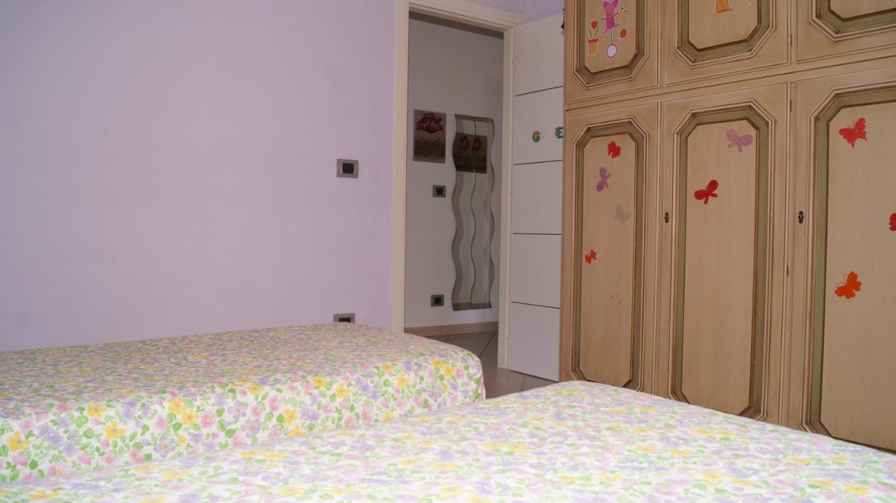 Bed And Breakfast Da Nonna Ezia Albenga Bagian luar foto
