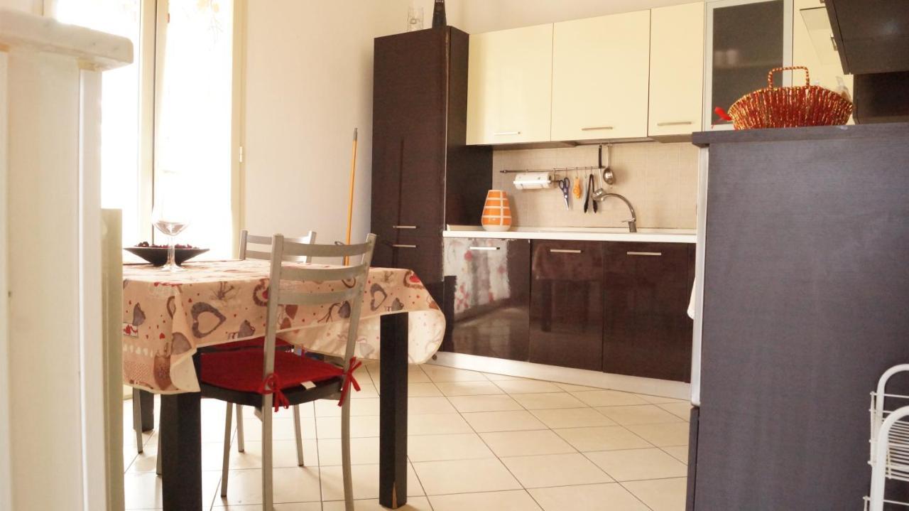 Bed And Breakfast Da Nonna Ezia Albenga Bagian luar foto
